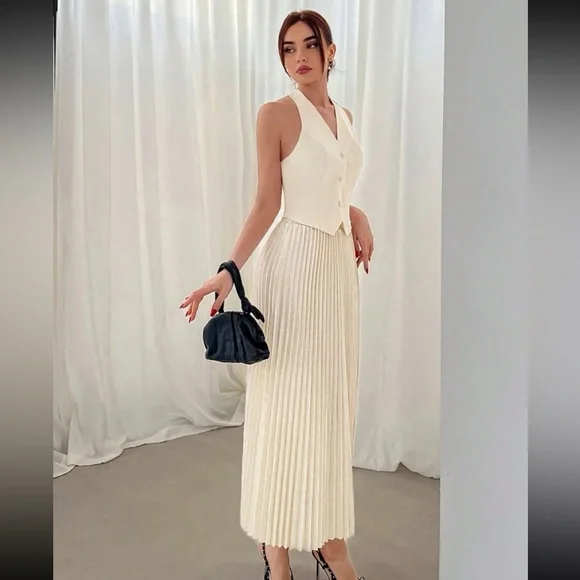 Matching 2 piece co-ord set - Ivory/cream Halter top vest & pleated midi skirt - Picture 6 of 6